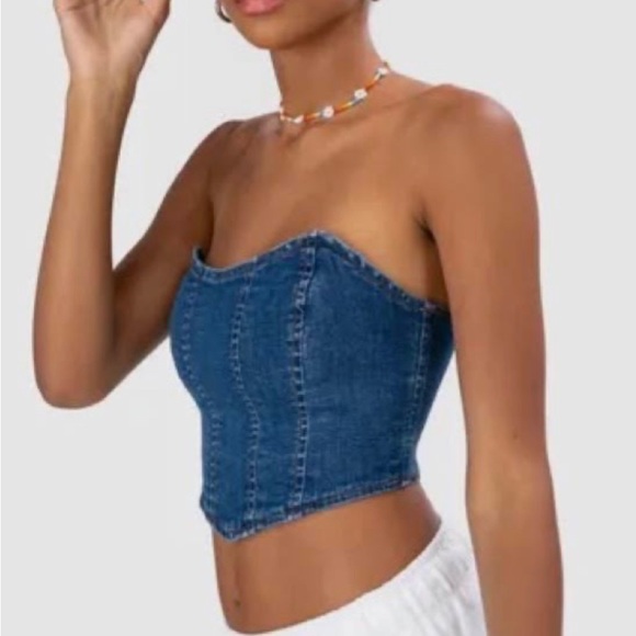 ADIKA Denim Tube Top / Corset
Fits small or medium stretchy - Picture 3 of 4